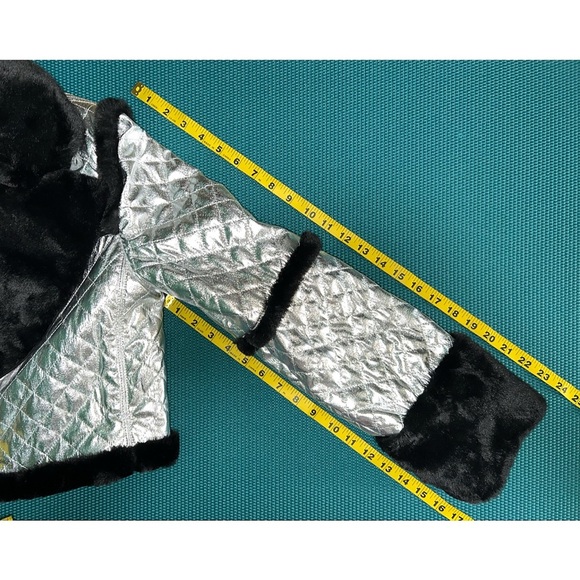 Alice + Olivia Luisana Vegan Leather Quilted Metallic Fur Combo Jacket Coat - Picture 12 of 17